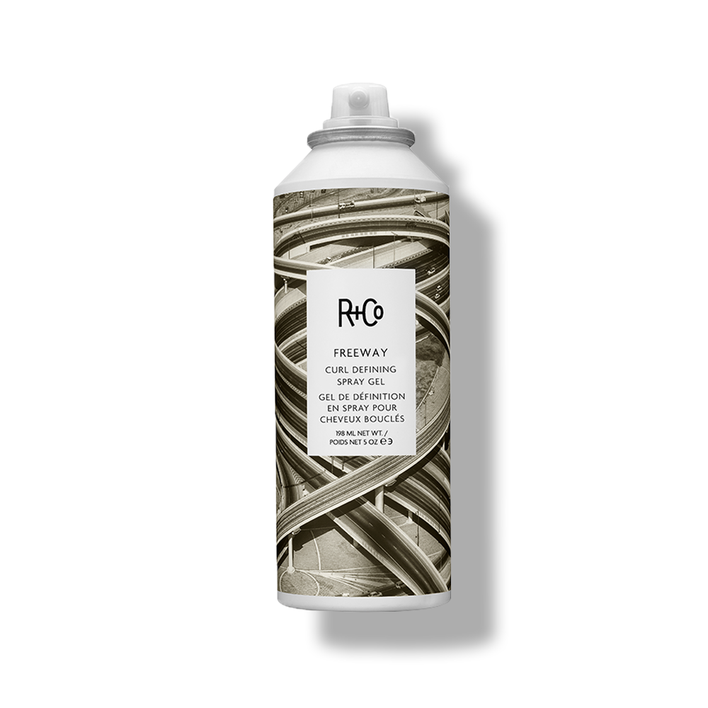 Gel de pulvérisation définissant l'autoroute