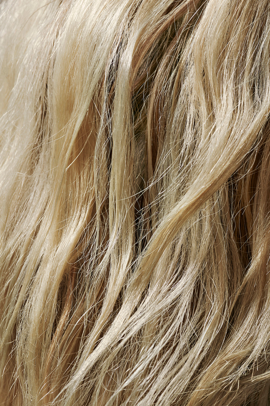 Flash Form Finishing Spray Wax - Brush Salon