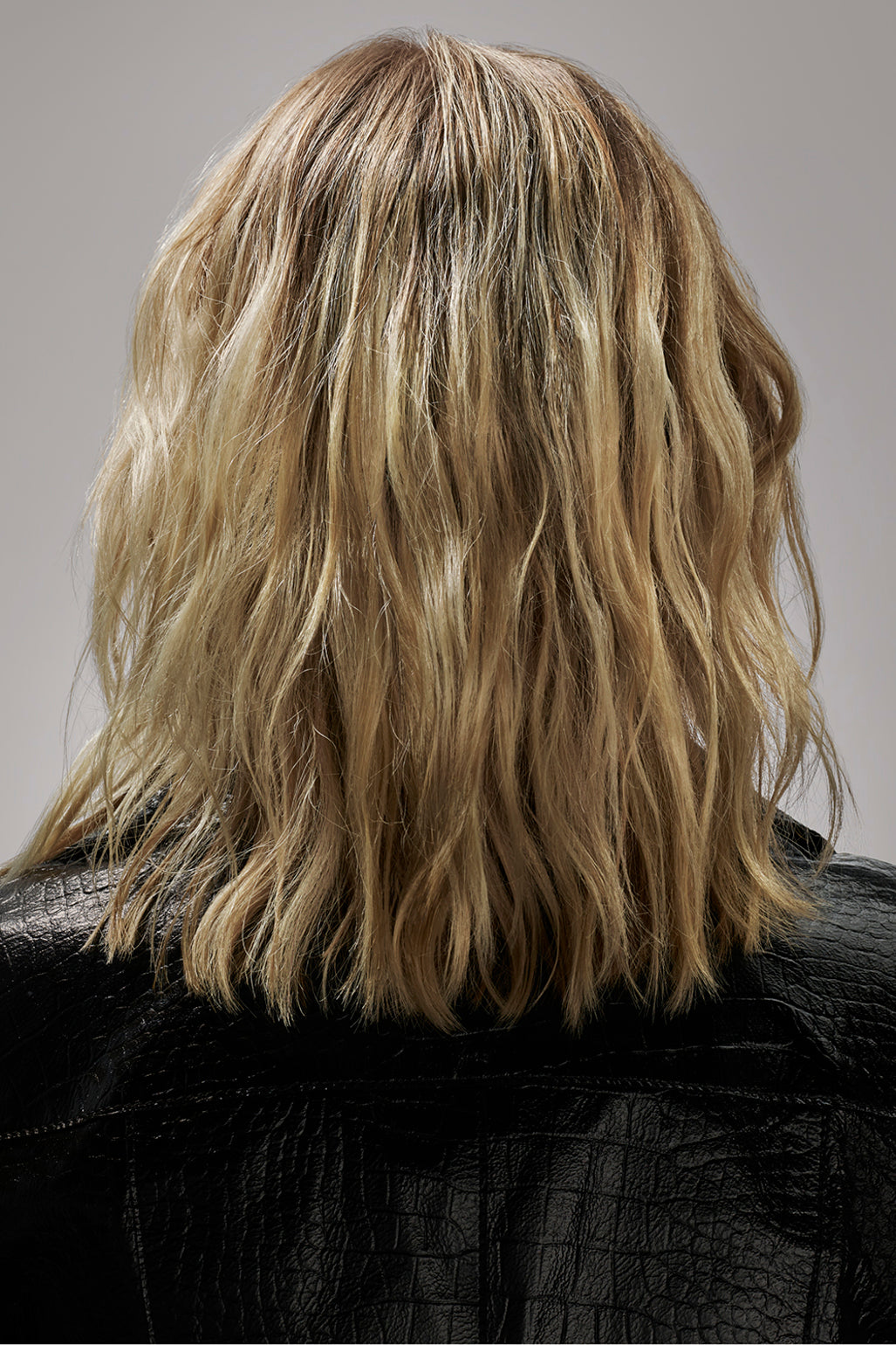 Flash Form Finishing Spray Wax - Brush Salon