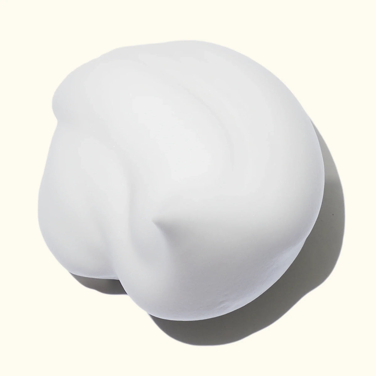 Texture image of Amika plus size perfect body mousse
